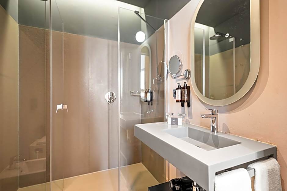 Joya del Casco Boutique Hotel by Shiadu