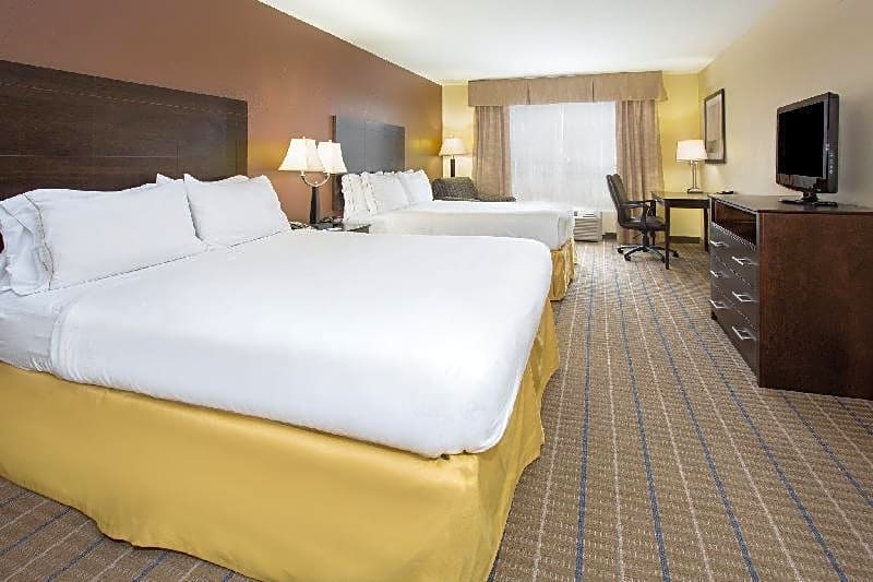 Holiday Inn Express and Suites Hotel - Pauls Valley By IHG