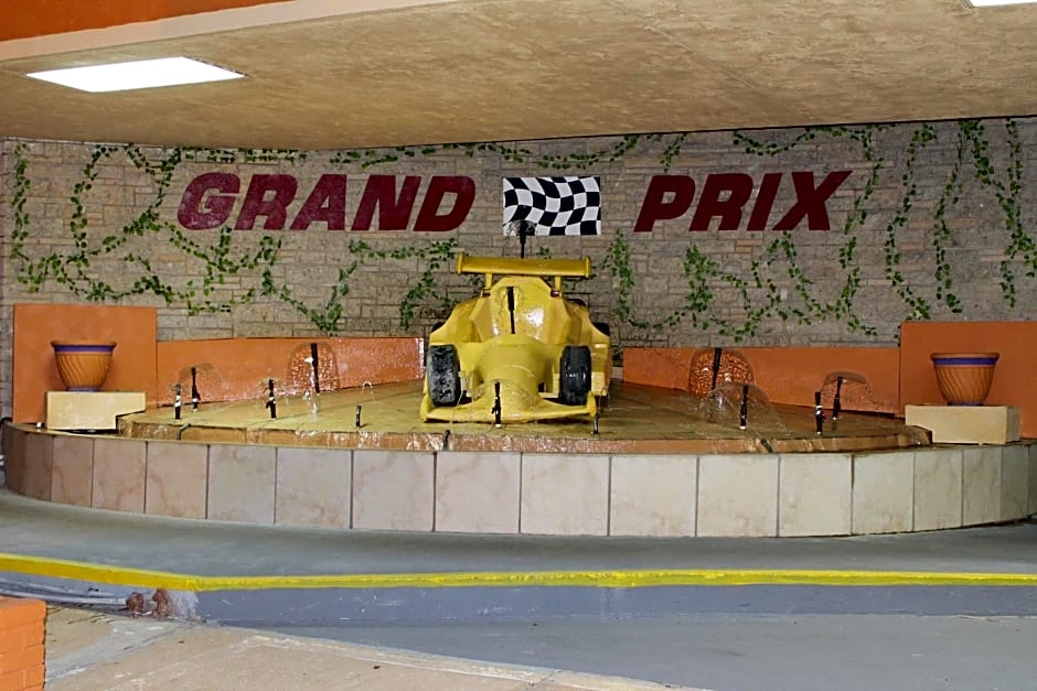 Grand Prix Motel Beach Front