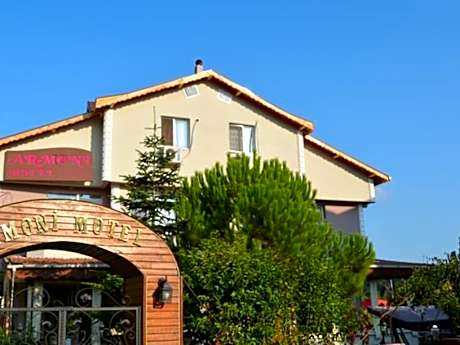 Armoni Motel