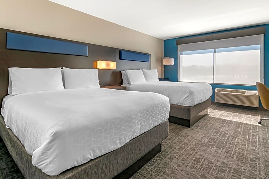 Holiday Inn Express and Suites Carlisle Southwest I-81 By IHG