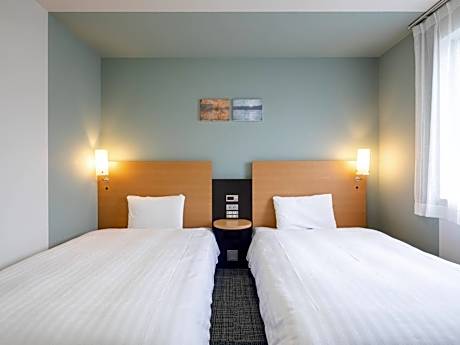 Twin Room - Non-Smoking