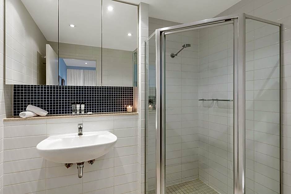 Oaks Glenelg Liberty Suites