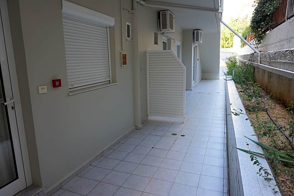 Niriis Hotel