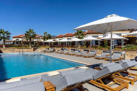 Akrolithos Luxury Suites & Spa