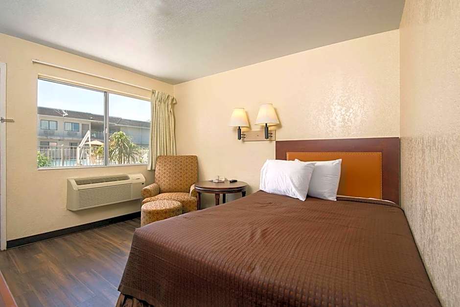 Rodeway Inn Kissimmee