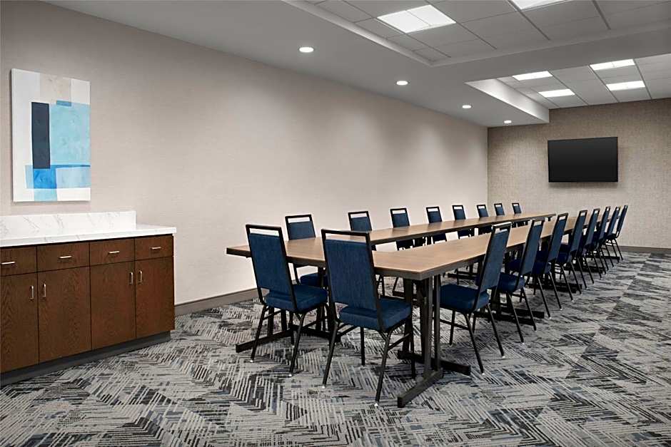 Hampton Inn By Hilton Indianapolis Downtown Across from Circle Centre