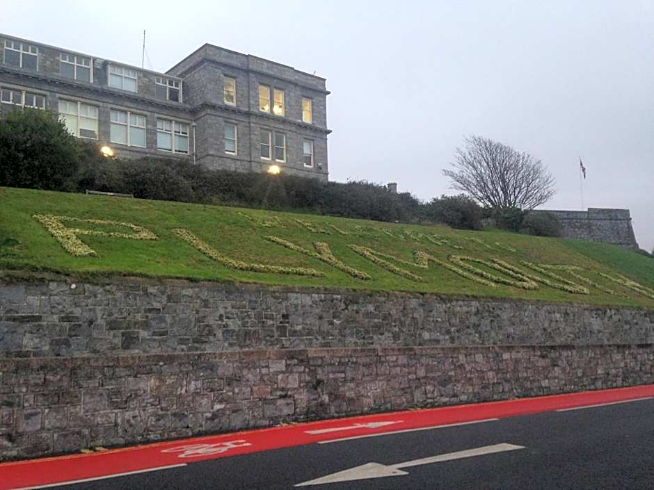 Caledonia Guest House