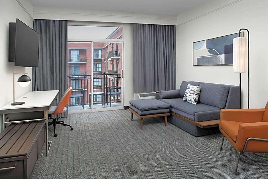 Courtyard by Marriott Savannah Downtown/Historic District