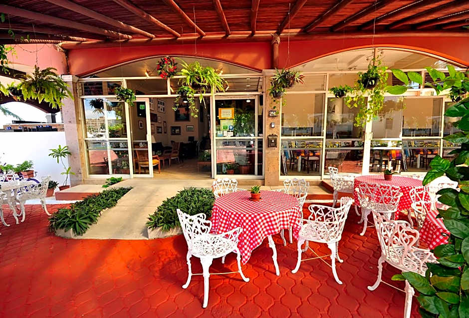 Marina Banderas Suites Hotel Boutique