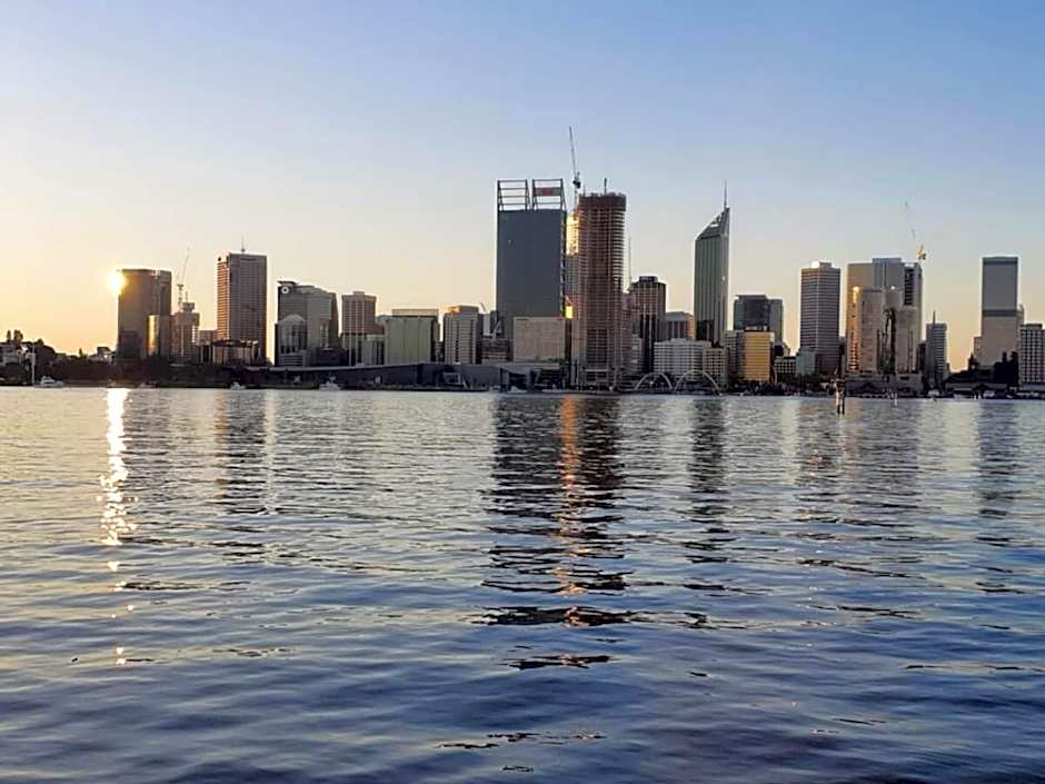 Coastal Salty Air 2bedrm 2bath W Ocean Views!