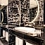 Roomers Munich, Autograph Collection by Marriott