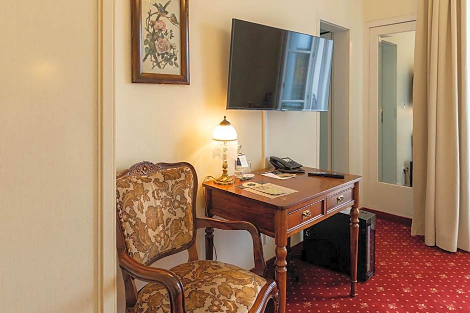 Hotel Weisses Haus