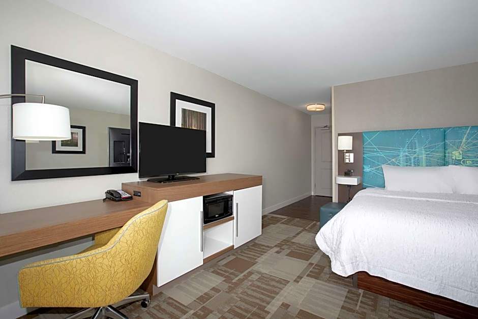 Hampton Inn By Hilton Bellevue