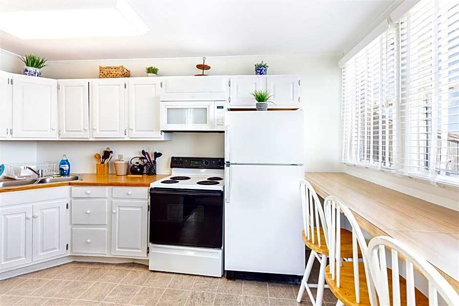 Provincetown Inn