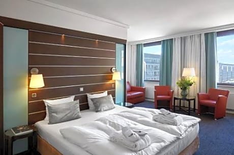Family Room (4 Adults)