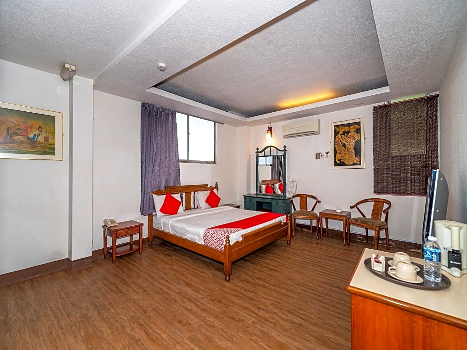 OYO 89864 Hotel Holiday Park