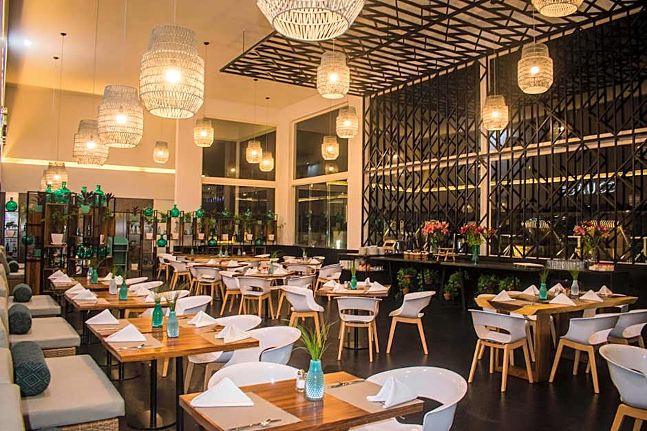 Square Small Luxury Hotel