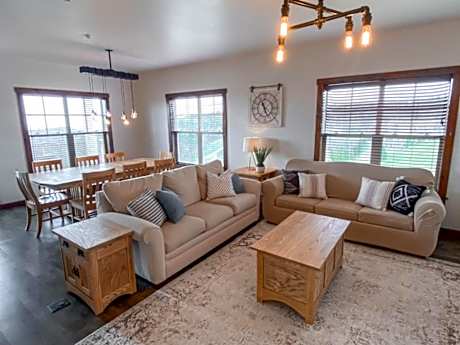 Remodeled Ski In-Out - 305 Soaring Eagle - Luxury!