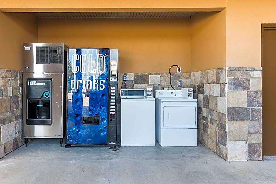 Econo Lodge Inn & Suites Houston