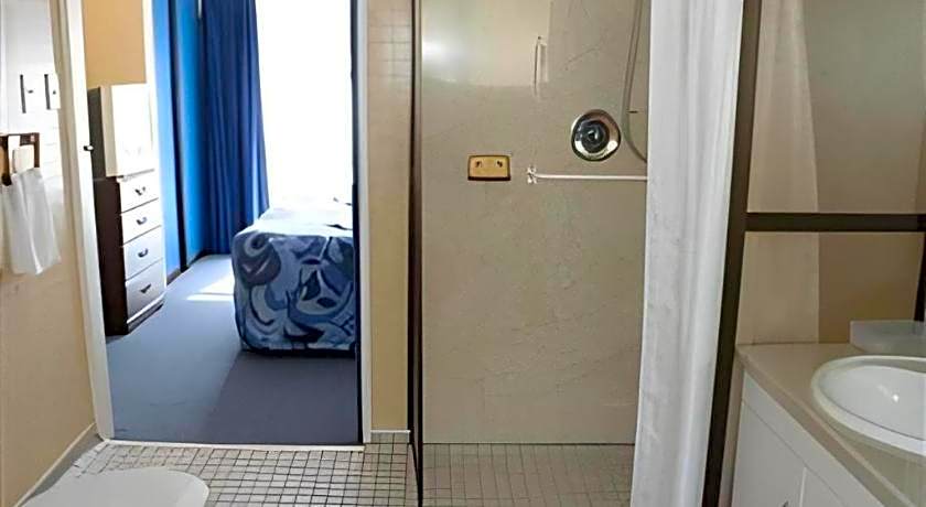 Oxford Court Motel