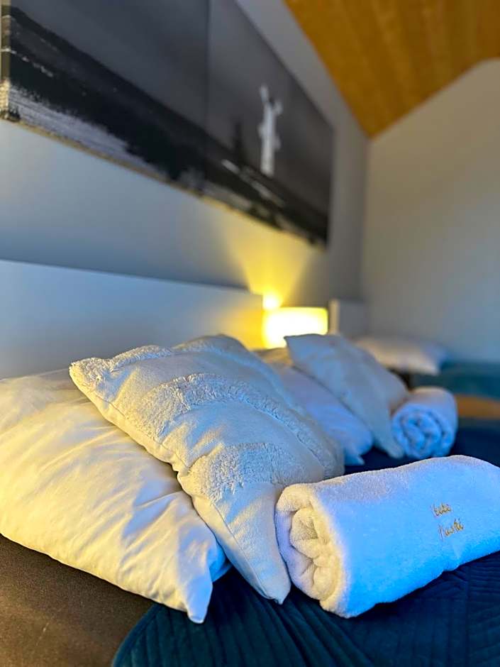 Domki Złote Piaski Kryty Basen Sauna Jacuzzi