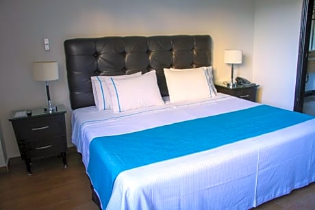 Standard Double Suite