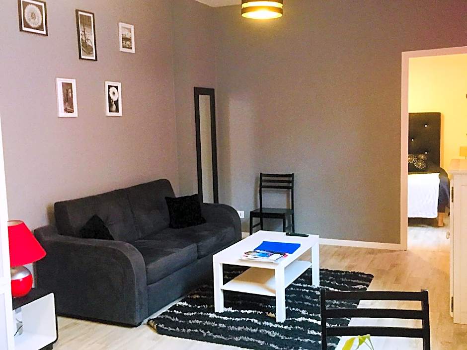Foto 1 av 9 av Appartement-Bain à jet-Balnéothérapie