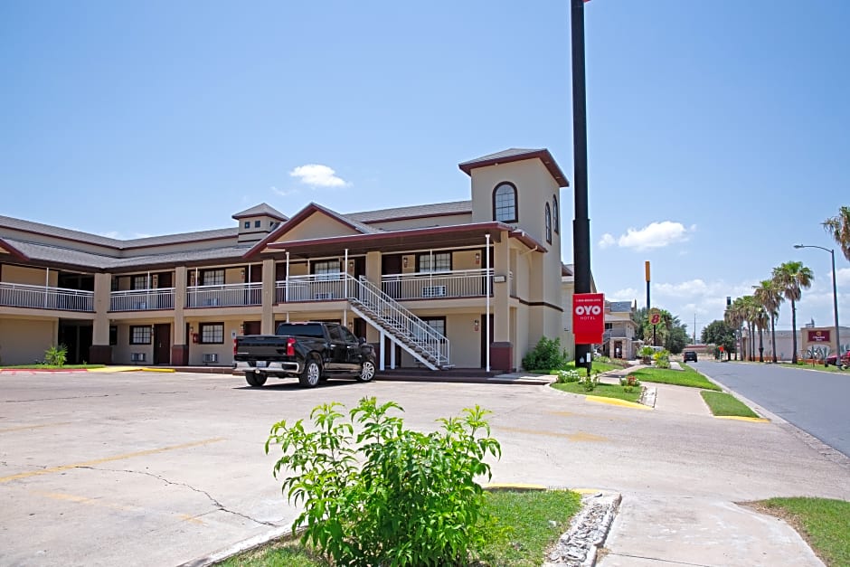 OYO Hotel McAllen Airport South - 1 mi from McAllen Medical Center