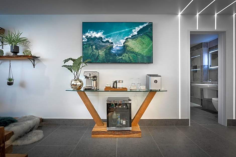 Aphrodites Group - Luxury Hot Tub Suites in Central Lake District!