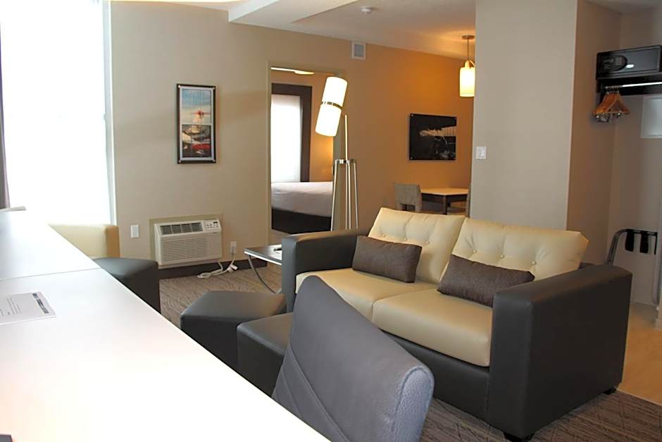 Holiday Inn Express & Suites Cold Lake By IHG