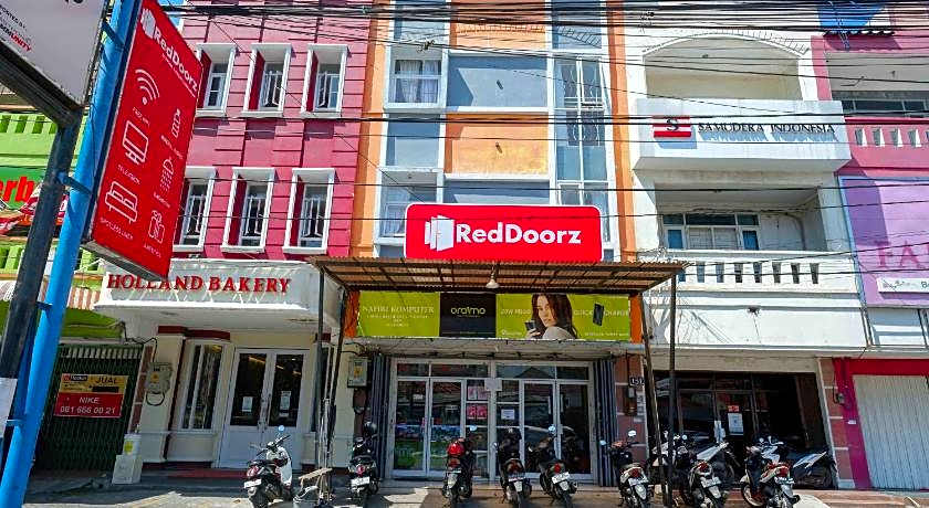 RedDoorz Syariah @ Kelud Sampangan Semarang