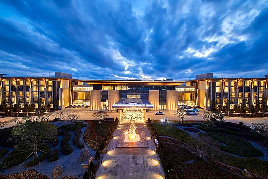 Marriott Jeju Shinhwa World Hotel