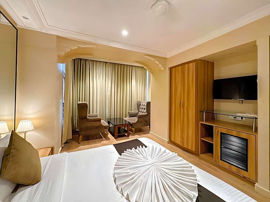 Gulf Hotel Colaba