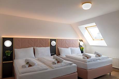 Deluxe Studio with 2 Double Beds