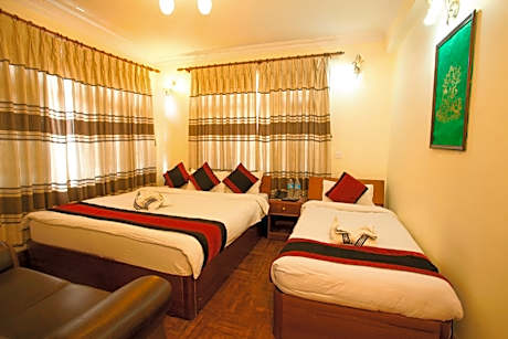 Family Room with Garden View