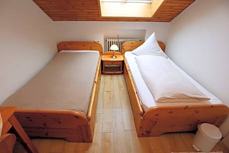 Double Room with Private External Bathroom