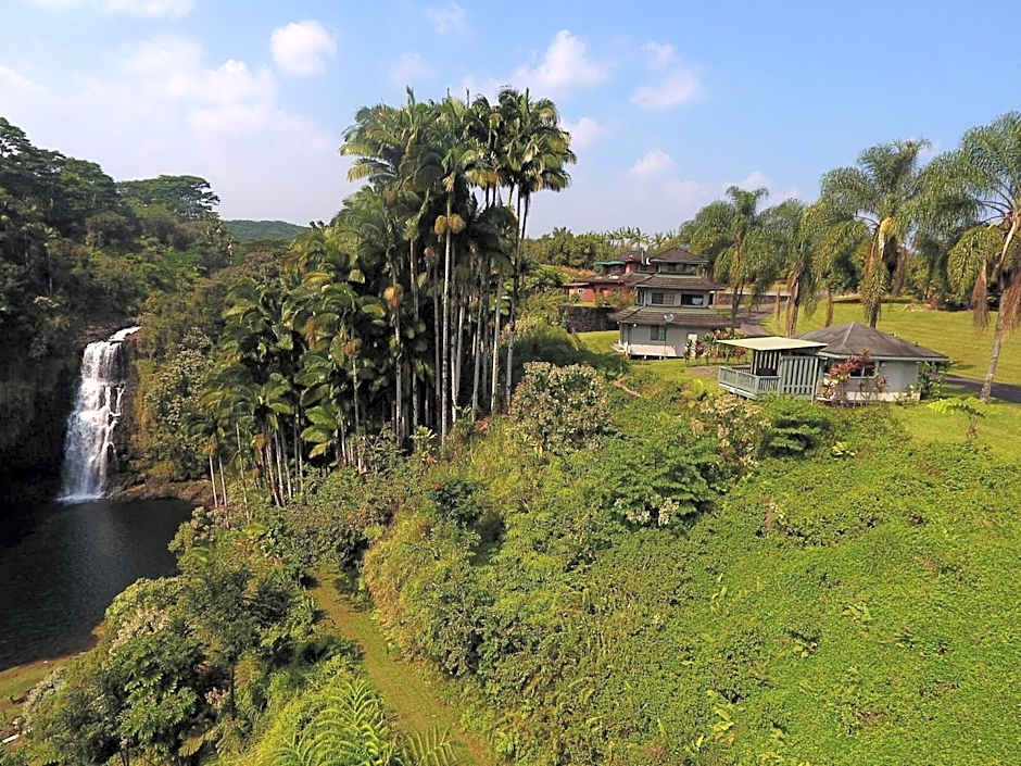 The Inn at Kulaniapia Falls