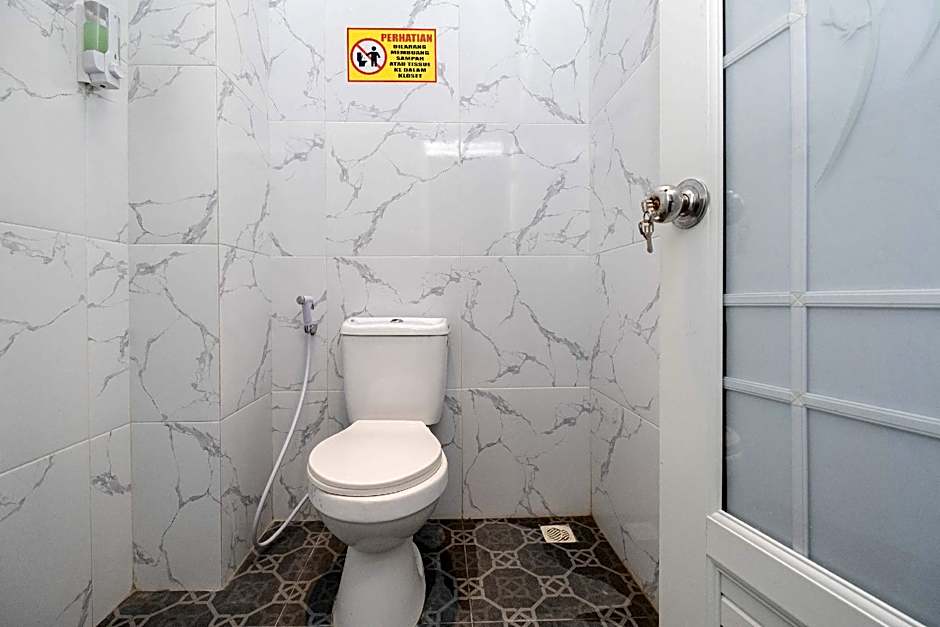 Sans WM Hotel Blitar