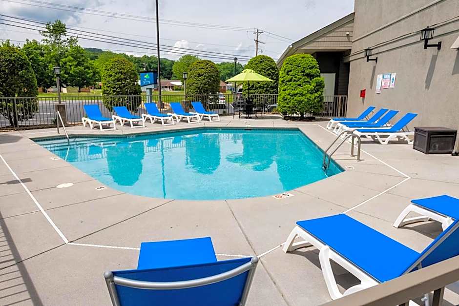 Twin Mountain Inn & Suites