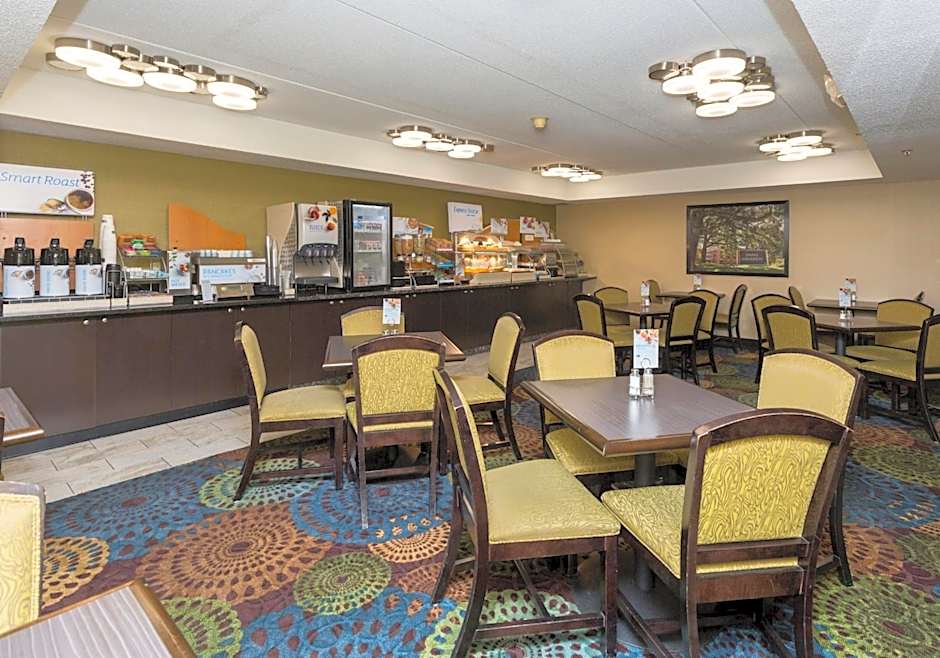 Holiday Inn Express Des Moines-At Drake University, an IHG Hotel