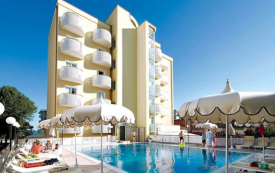 Salus Smart & Chic Hotel