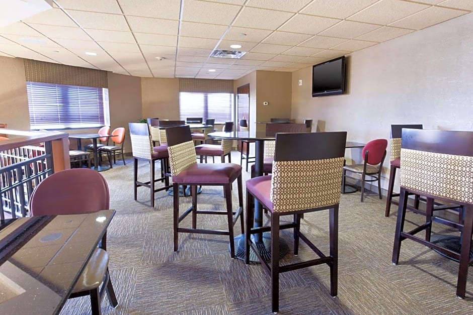 Drury Inn & Suites Flagstaff