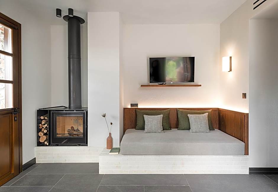 Unedo All Seasons Boutique Hotel