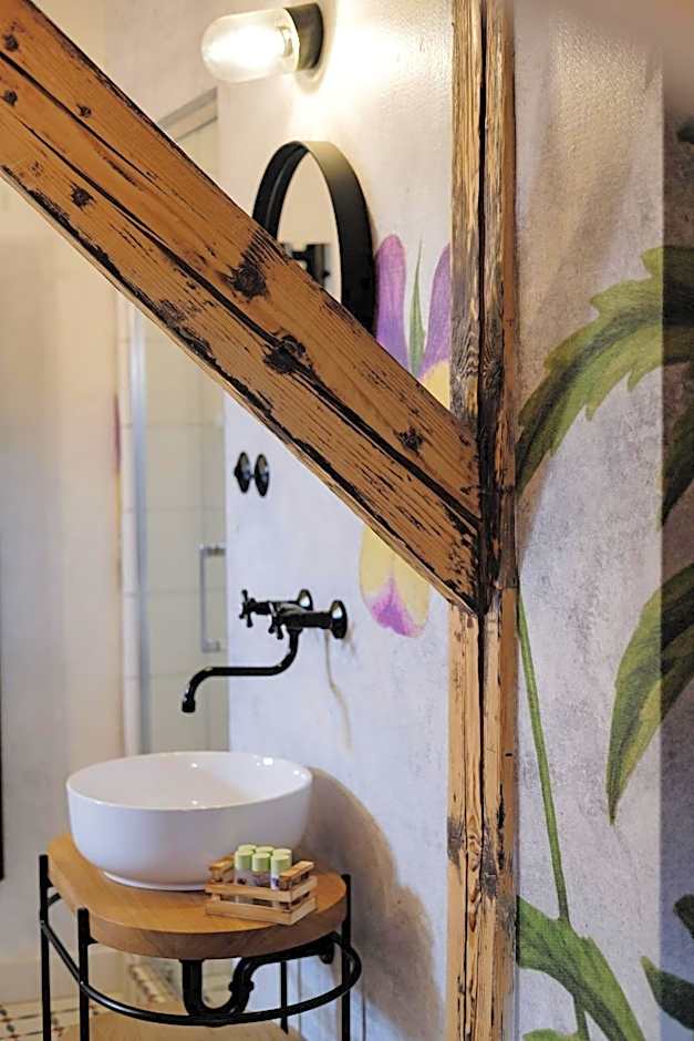 Monastery Garden Bistro & Rooms