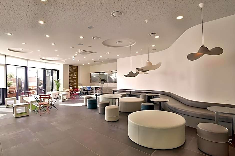 Shinshin Hotel Jeju Worldcup