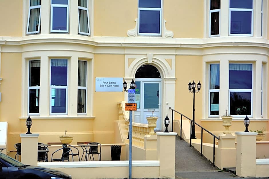 Four Saints Brig Y Don Hotel