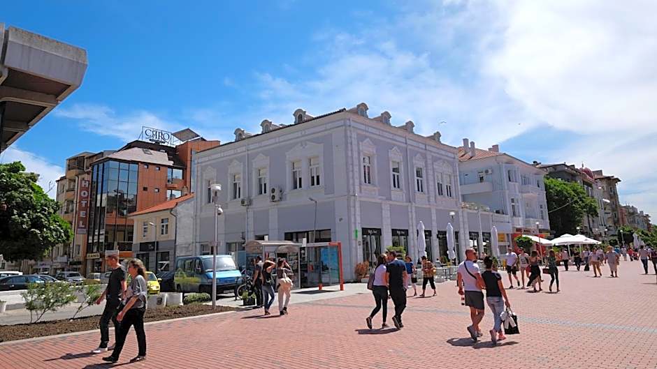 Caro Apartments & Rooms