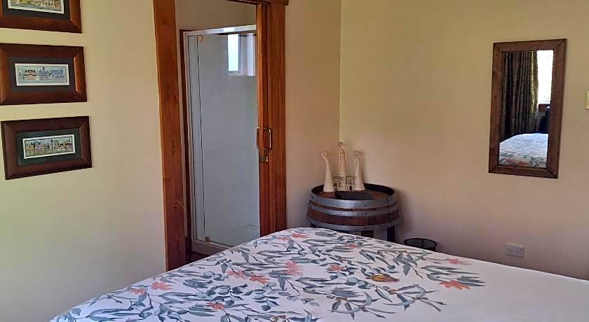 Olde Mill House Bed & Breakfast and Cycle Hire