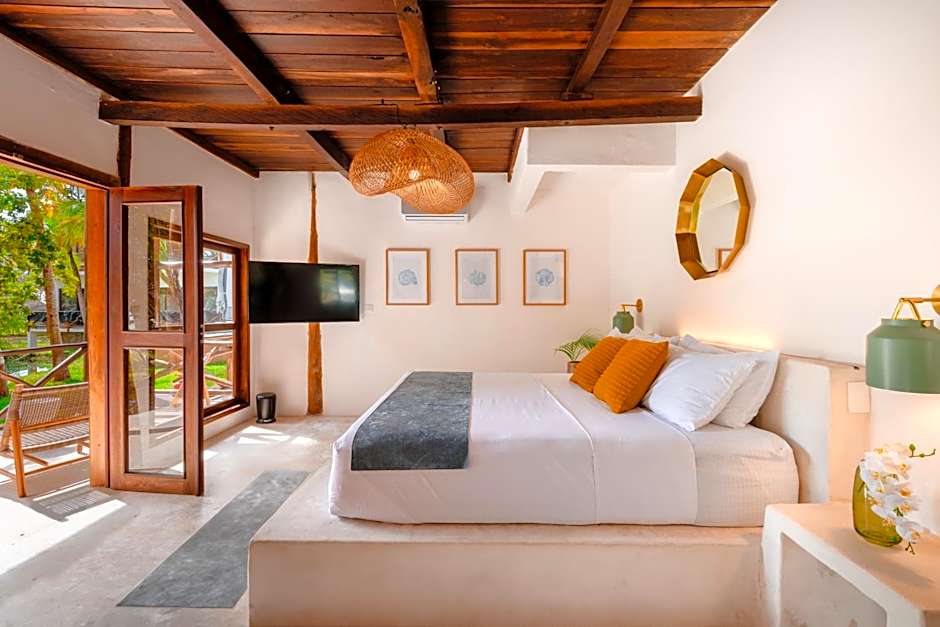 Azulea Bacalar Hotel & Spa - Lagoon Front